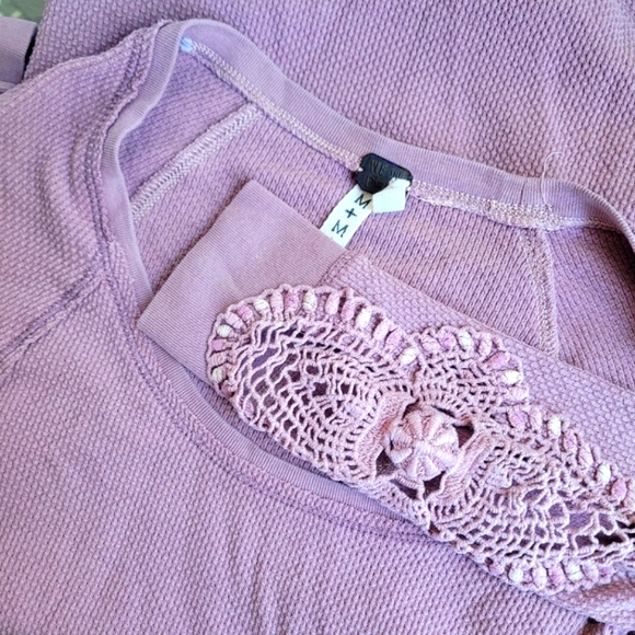 🍒EUC🍒 FREE PEOPLE SYNERGY THERMAL CUFF - Picture 4 of 8